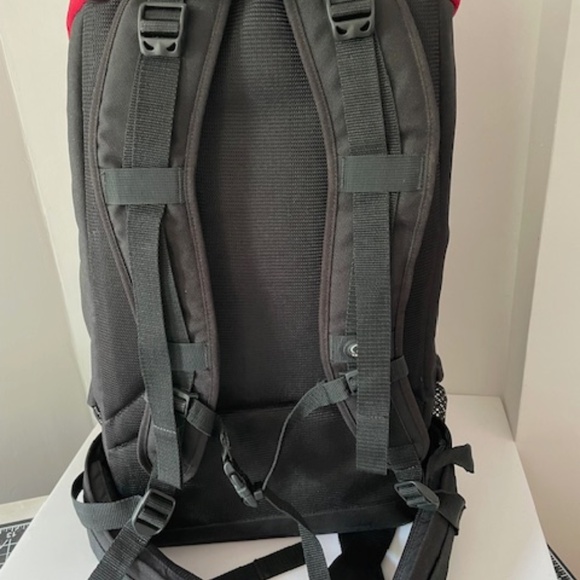 Tamrac Adventure 9 Camera backpack with storage - Picture 4 of 8